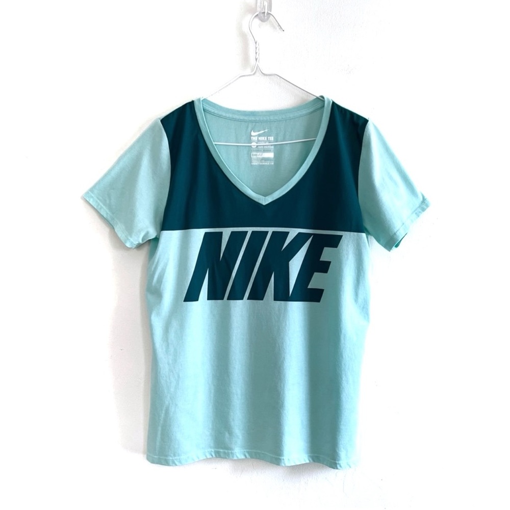 The Nike Tee Retro Dri-Fit Graphic T Shirt